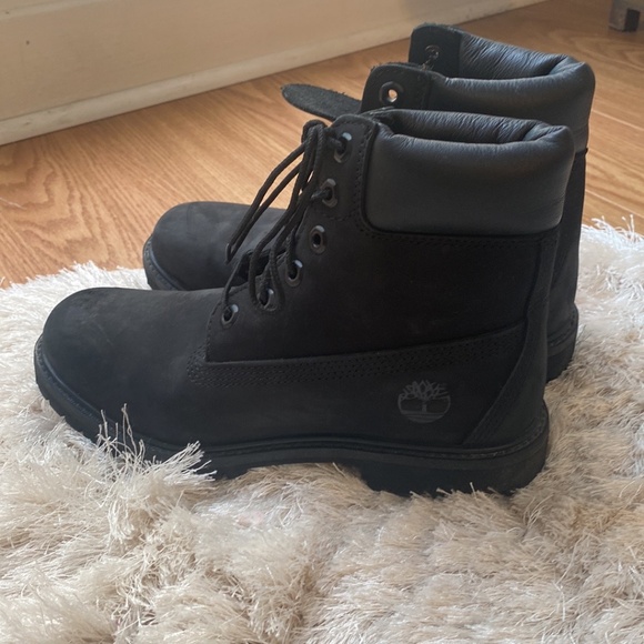 Timberland 6" Waterproof Premium Boots (worn twice) - Picture 10 of 14